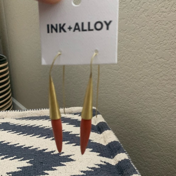 Ink + alloy Terra Cotta And Brass Spike Earring - Picture 6 of 8